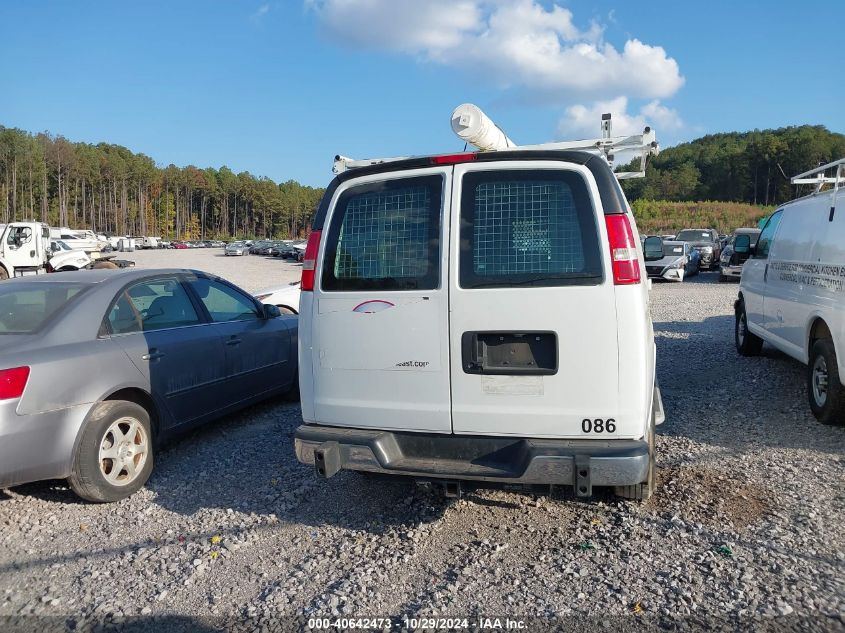 2018 Chevrolet Express 2500 Work Van VIN: 1GCWGAFG4J1911153 Lot: 40642473