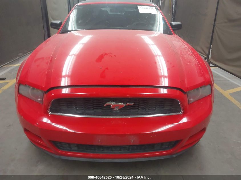 2014 Ford Mustang V6 VIN: 1ZVBP8EM5E5292217 Lot: 40642525