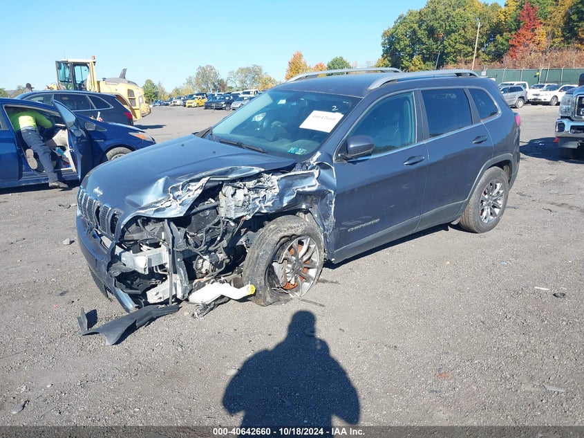 VIN 1C4PJMLB3KD380494 2019 JEEP CHEROKEE LATITUDE PLUS 4X4