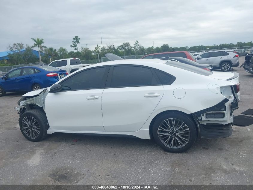 2022 Kia Forte Gt-Line VIN: 3KPF54AD8NE433391 Lot: 40643062