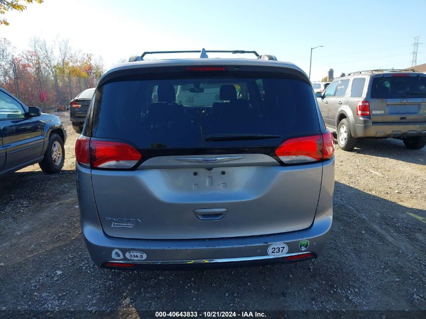 2018 Chrysler Pacifica Touring L VIN: 2C4RC1BG9JR227645 Lot: 40643833