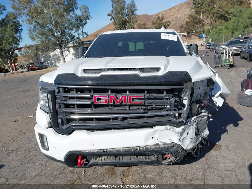 2022 GMC Sierra K2500 At4 VIN: 1GT49PEY8NF338572 Lot: 40643947