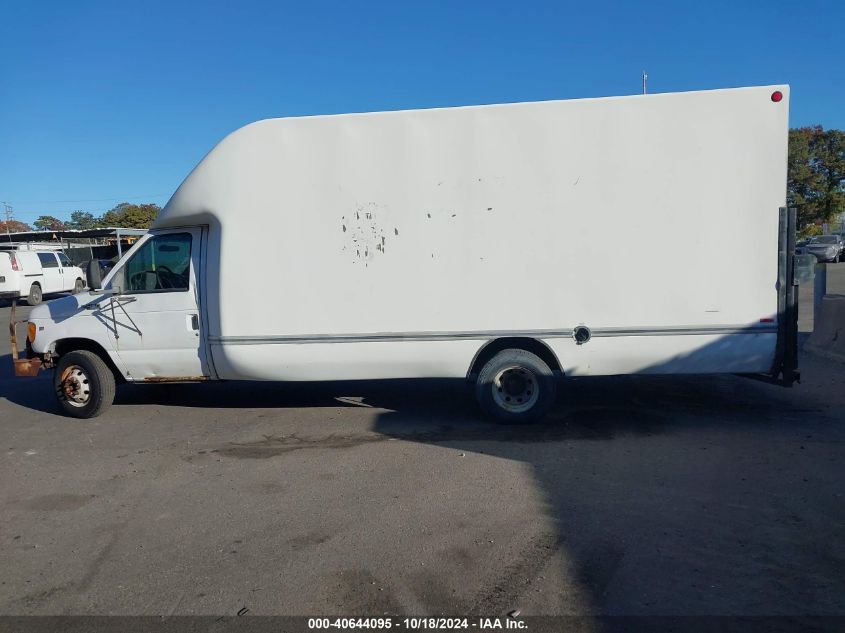 2000 Ford E-450 Cutaway Standard VIN: 1FDXE45S2YHB98879 Lot: 40644095