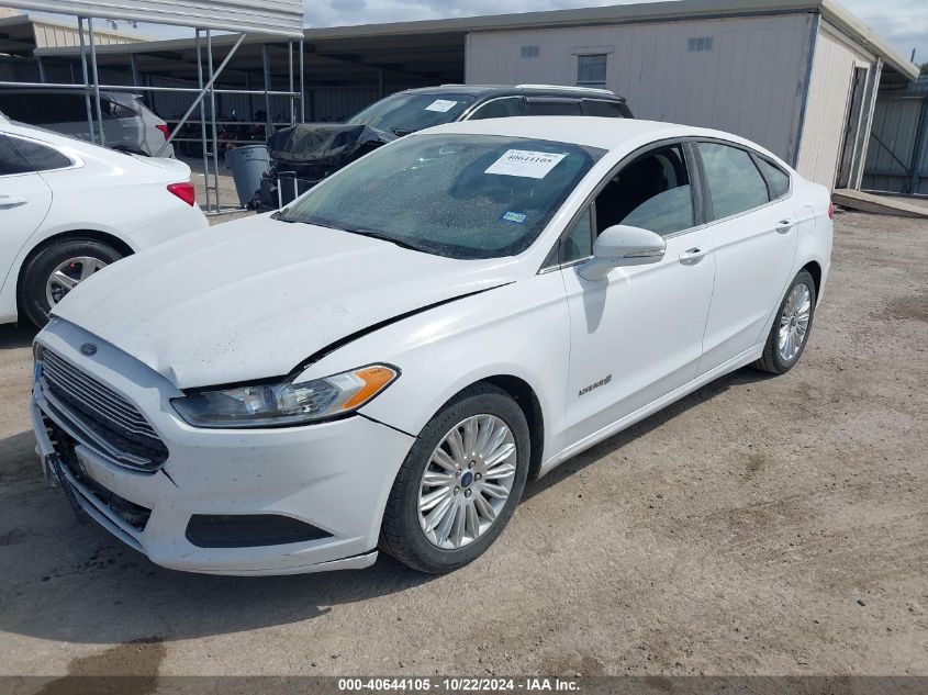 VIN 3FA6P0LU9FR128370 2015 Ford Fusion, Hybrid SE no.2