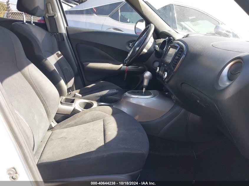 2013 NISSAN JUKE SV - JN8AF5MR6DT204657