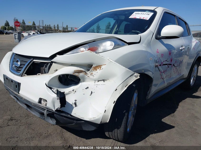 2013 NISSAN JUKE SV - JN8AF5MR6DT204657