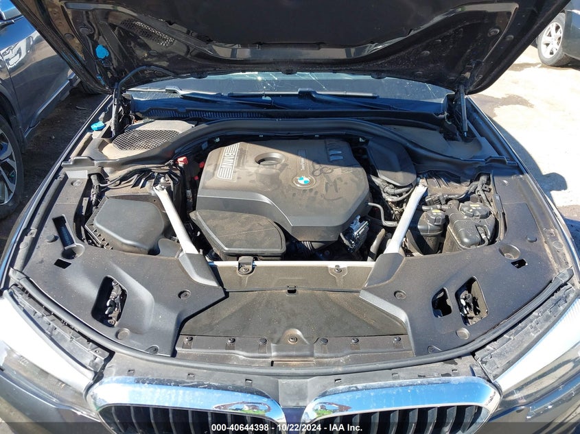 2019 BMW 530I xDrive VIN: WBAJA7C5XKWW40215 Lot: 40644398