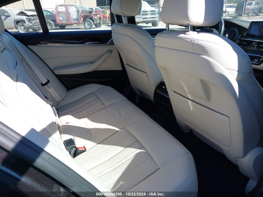 2019 BMW 530I xDrive VIN: WBAJA7C5XKWW40215 Lot: 40644398