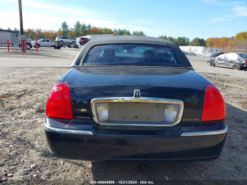 2003 Lincoln Town Car Cartier VIN: 1LNHM83WX3Y603514 Lot: 40644569