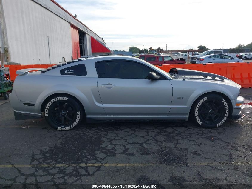 2005 Ford Mustang Gt Deluxe/Gt Premium VIN: 1ZVFT82H555103232 Lot: 40644656