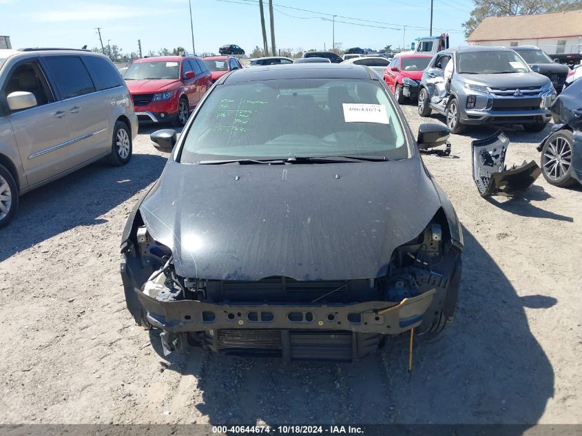 2014 Ford Focus Se VIN: 1FADP3F27EL222277 Lot: 40644674