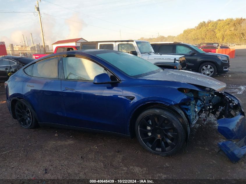 2024 Tesla Model Y Long Range Dual Motor All-Wheel Drive VIN: 7SAYGDEE6RF025741 Lot: 40645439