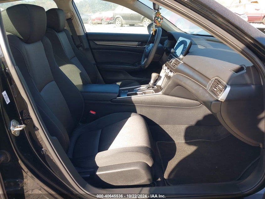 2018 HONDA ACCORD VIN: 1HGCV1F17JA122078