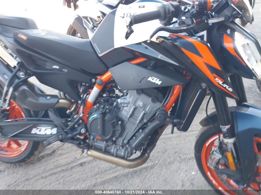 2022 Ktm 890 Duke R VIN: VBKTU9403NM830227 Lot: 40645760