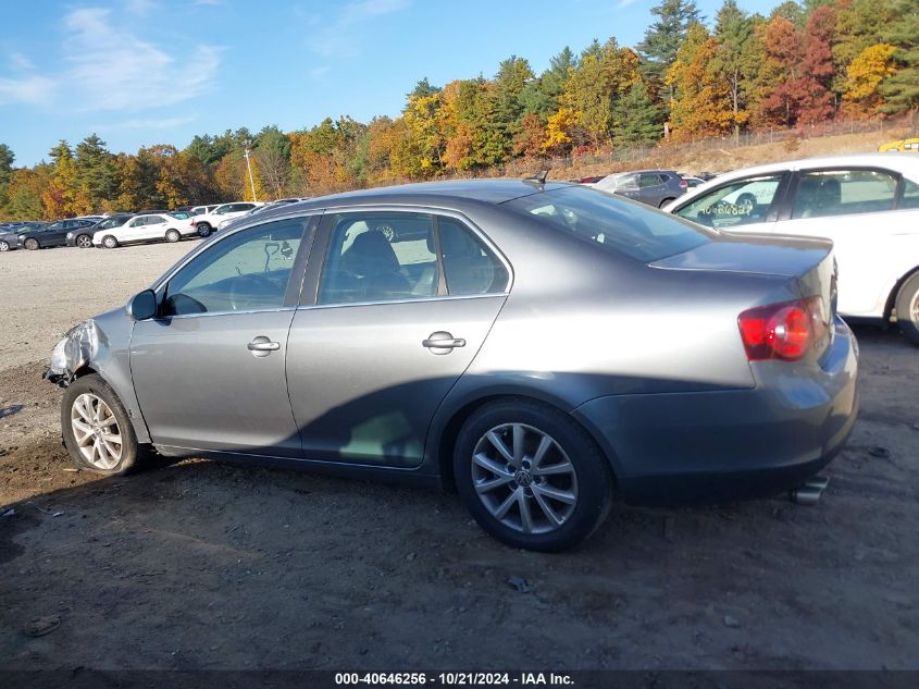 2010 Volkswagen Jetta Se/Sel VIN: 3VWRZ7AJ7AM034784 Lot: 40646256