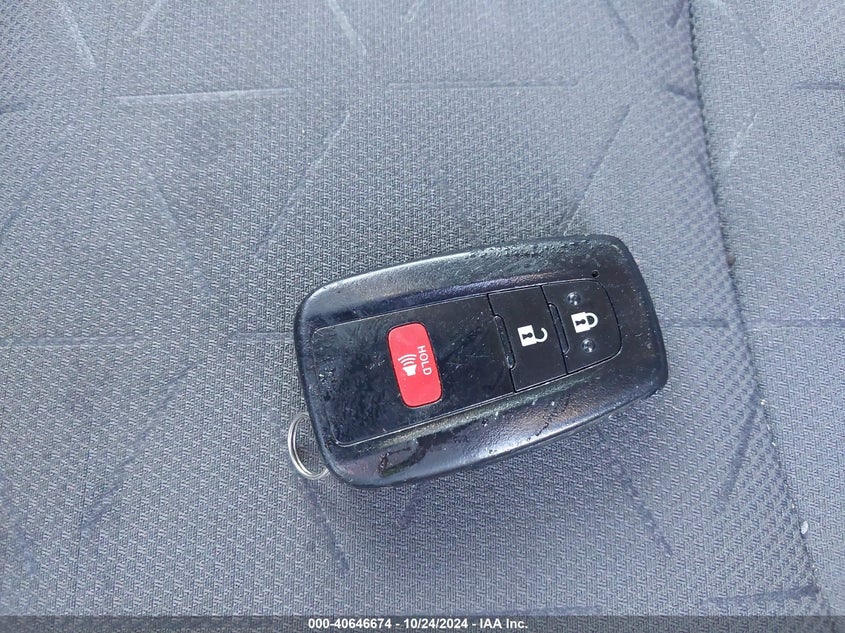 VIN 2T3W1RFV9LC080110 2020 TOYOTA RAV4 XLE