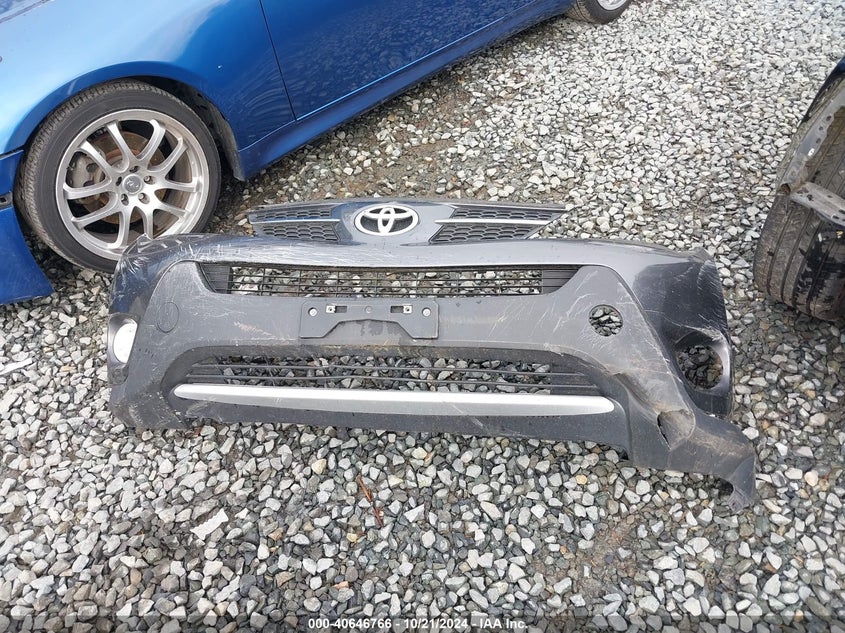 2015 TOYOTA RAV4 XLE - JTMRFREV9FD103384