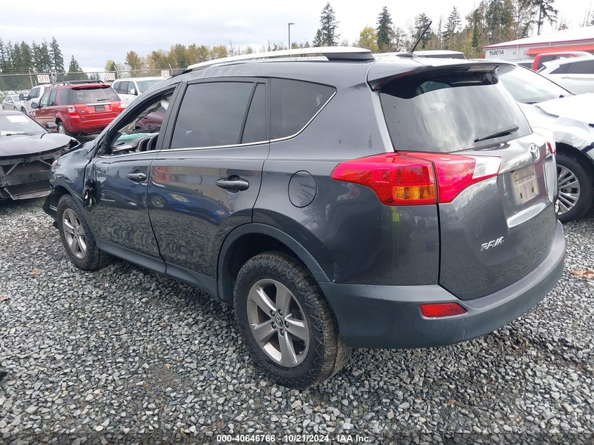 2015 TOYOTA RAV4 XLE - JTMRFREV9FD103384