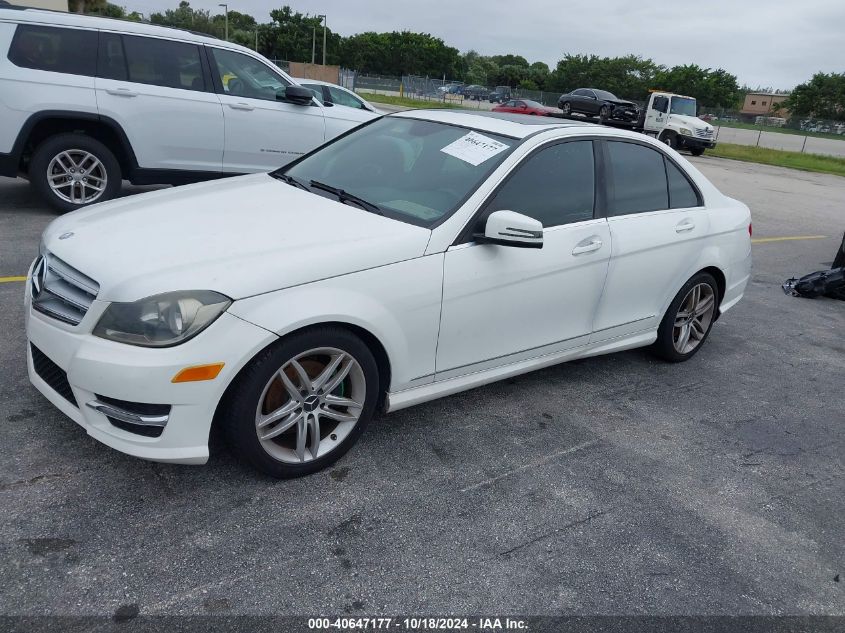 2013 Mercedes-Benz C 250 Luxury/Sport VIN: WDDGF4HB1DR272445 Lot: 40647177