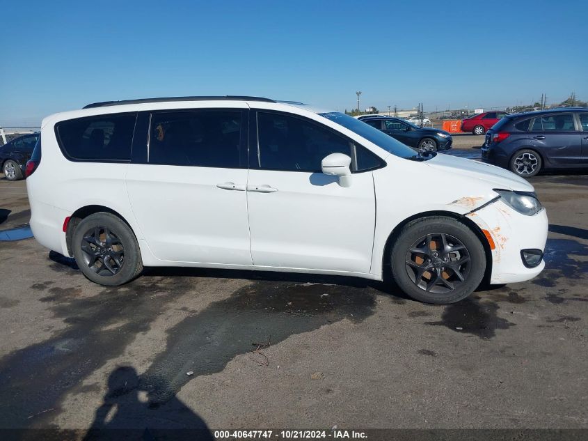 2018 Chrysler Pacifica Limited VIN: 2C4RC1GG6JR358170 Lot: 40647747