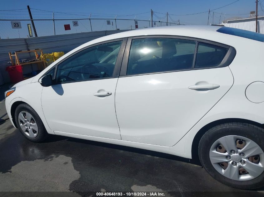 2017 Kia Forte Lx VIN: 3KPFK4A79HE011525 Lot: 40648193