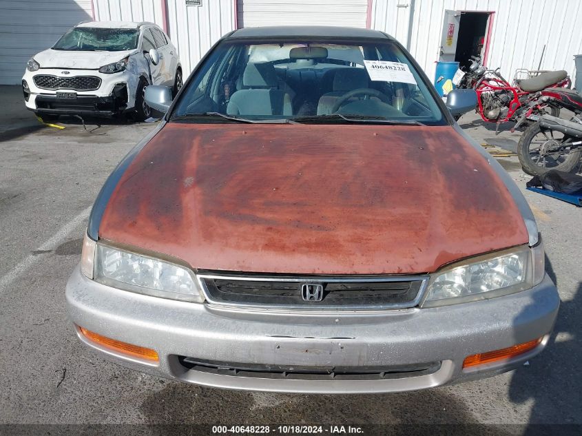 1996 Honda Accord Lx/Ex VIN: 1HGCD5635TA274553 Lot: 40648228