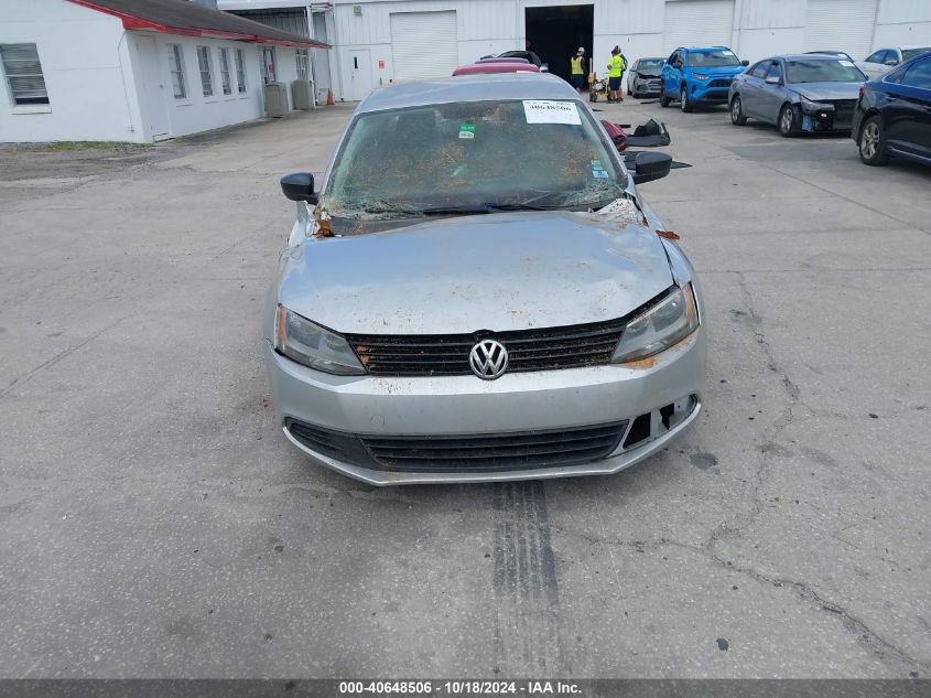 2014 Volkswagen Jetta 2.0L S VIN: 3VW2K7AJ4EM255237 Lot: 40648506