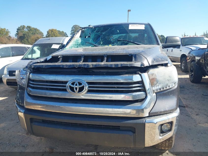 2017 Toyota Tundra Sr5 5.7L V8 VIN: 5TFDW5F10HX657705 Lot: 40648573