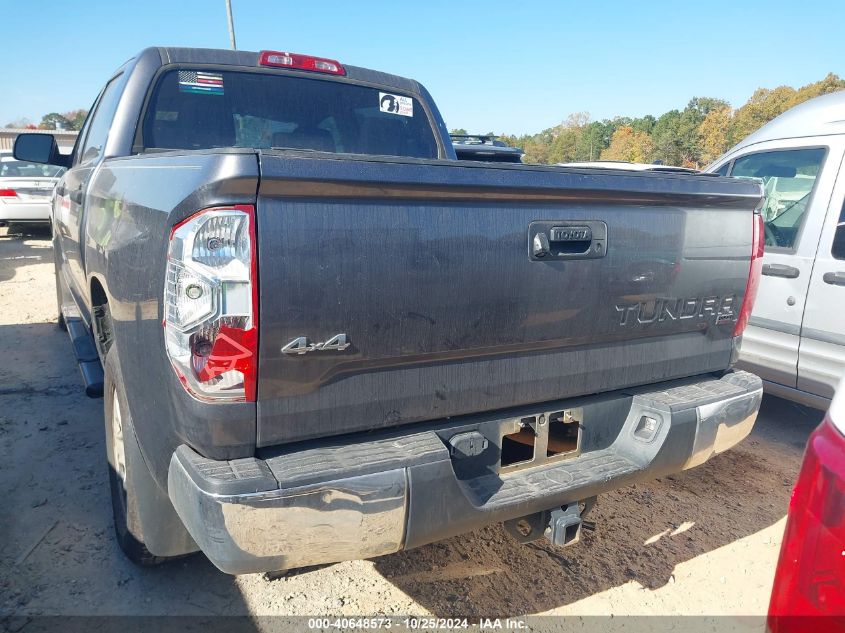 2017 Toyota Tundra Sr5 5.7L V8 VIN: 5TFDW5F10HX657705 Lot: 40648573