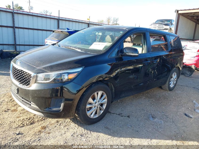 VIN KNDMA5C15F6079915 2015 KIA Sedona, L no.2