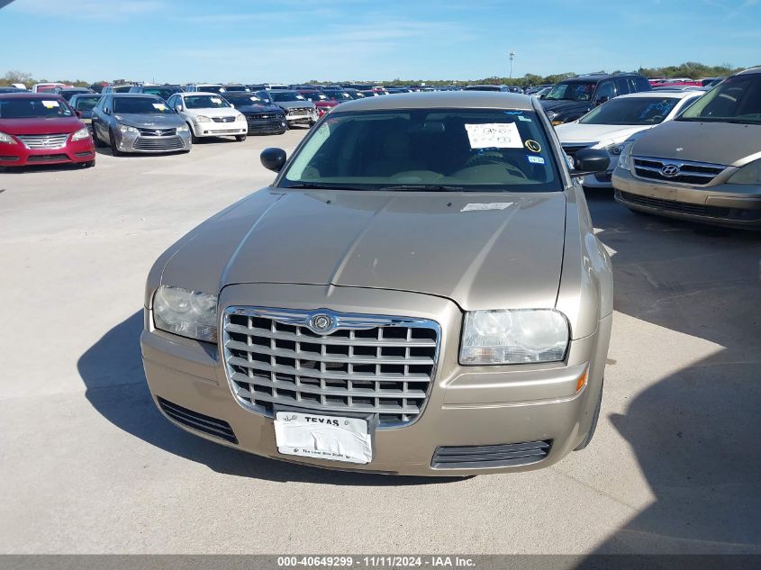 2008 Chrysler 300 Lx VIN: 2C3KA43RX8H303872 Lot: 40649299