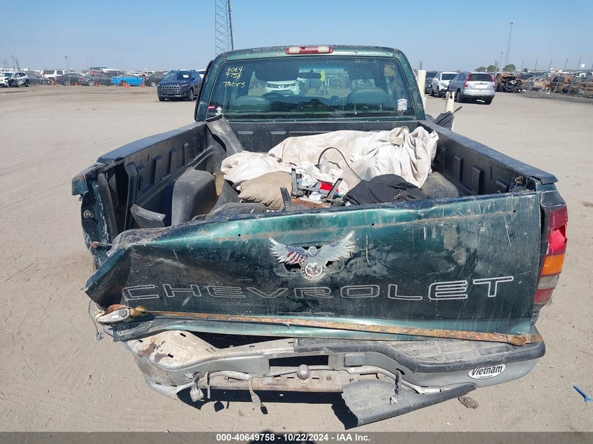 2001 Chevrolet Silverado 1500 VIN: 2GCEC19V011229236 Lot: 40649758