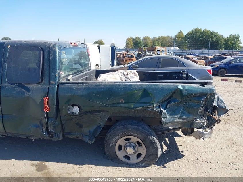 2001 Chevrolet Silverado 1500 VIN: 2GCEC19V011229236 Lot: 40649758