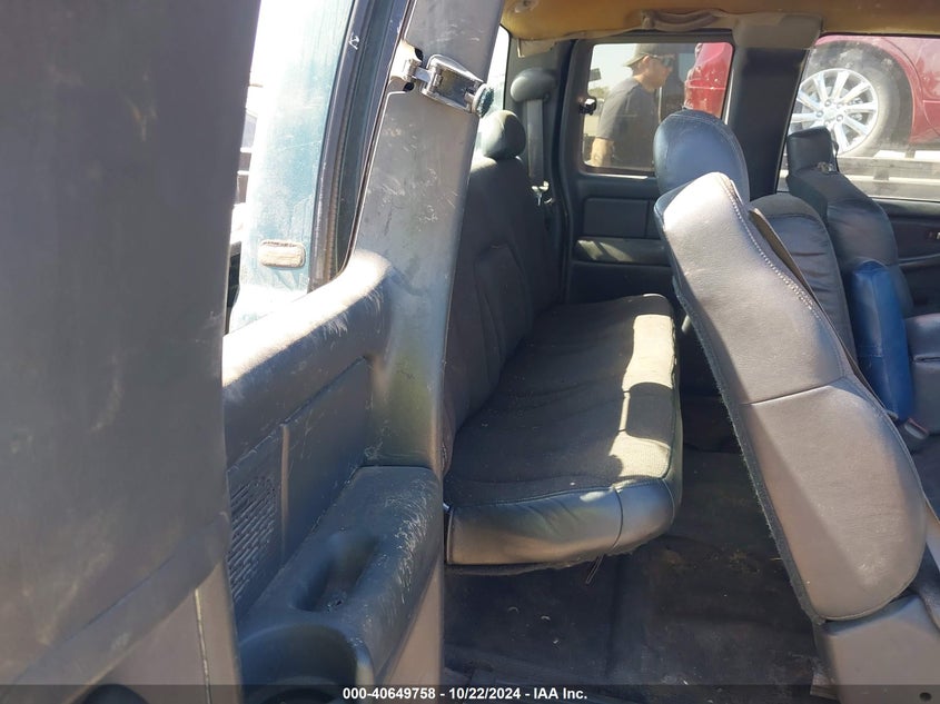 2001 Chevrolet Silverado 1500 VIN: 2GCEC19V011229236 Lot: 40649758