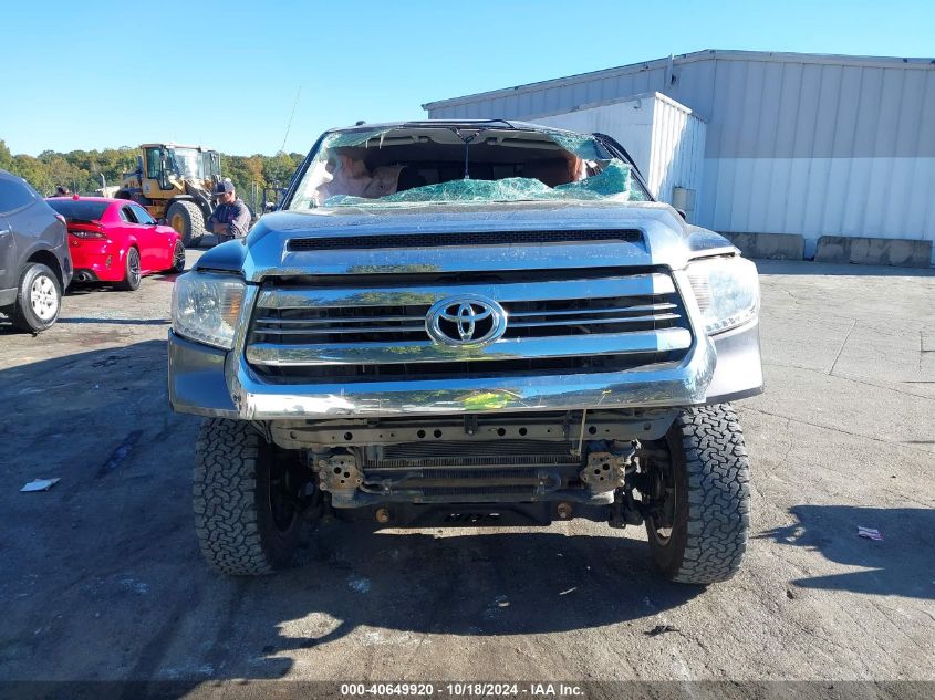 2017 Toyota Tundra Sr5 5.7L V8 VIN: 5TFCW5F19HX021733 Lot: 40649920