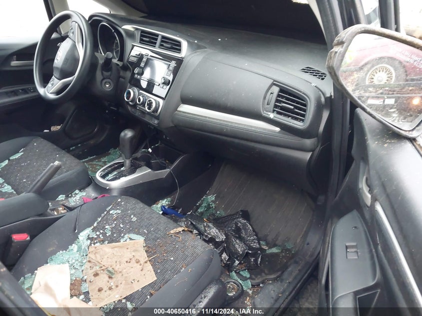 2017 HONDA FIT LX - JHMGK5H53HS000157