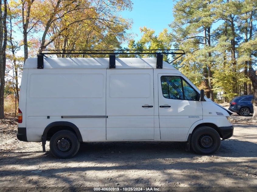 2003 Dodge Sprinter Van 2500 High Ceiling/Super High Ceiling VIN: WD2YD642135538735 Lot: 40650919