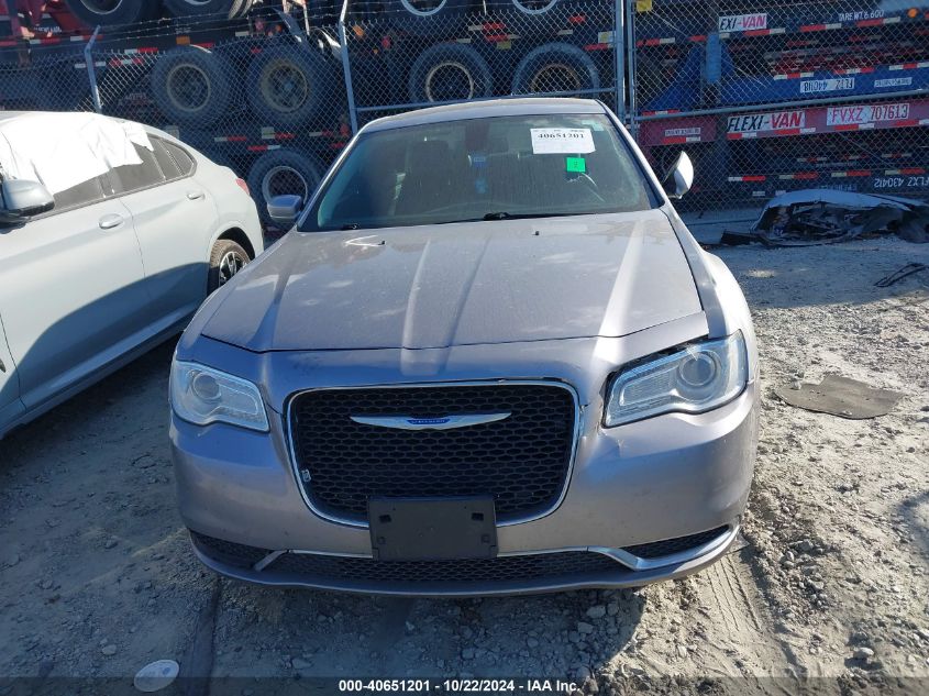 2016 Chrysler 300 Limited VIN: 2C3CCAAG0GH261290 Lot: 40651201