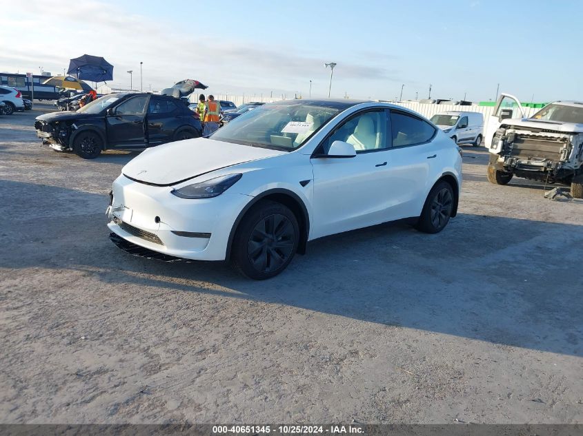 VIN 7SAYGDED8RA303365 2024 TESLA MODEL Y no.2