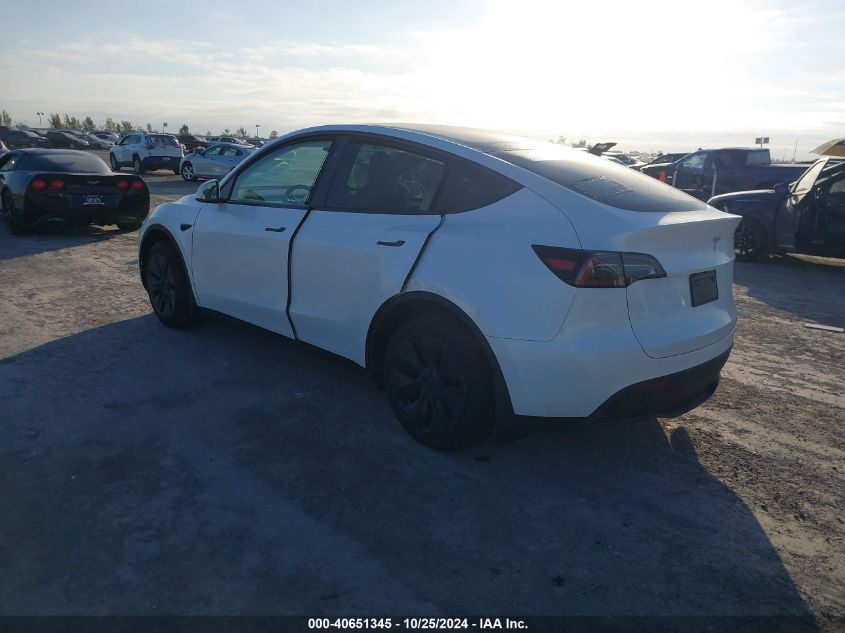 VIN 7SAYGDED8RA303365 2024 TESLA MODEL Y no.3