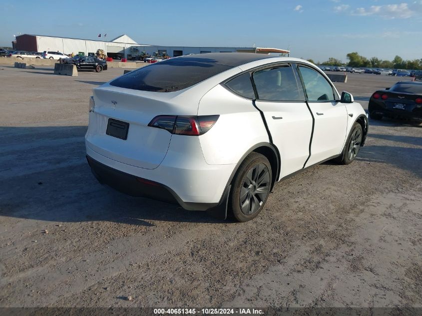 VIN 7SAYGDED8RA303365 2024 TESLA MODEL Y no.4