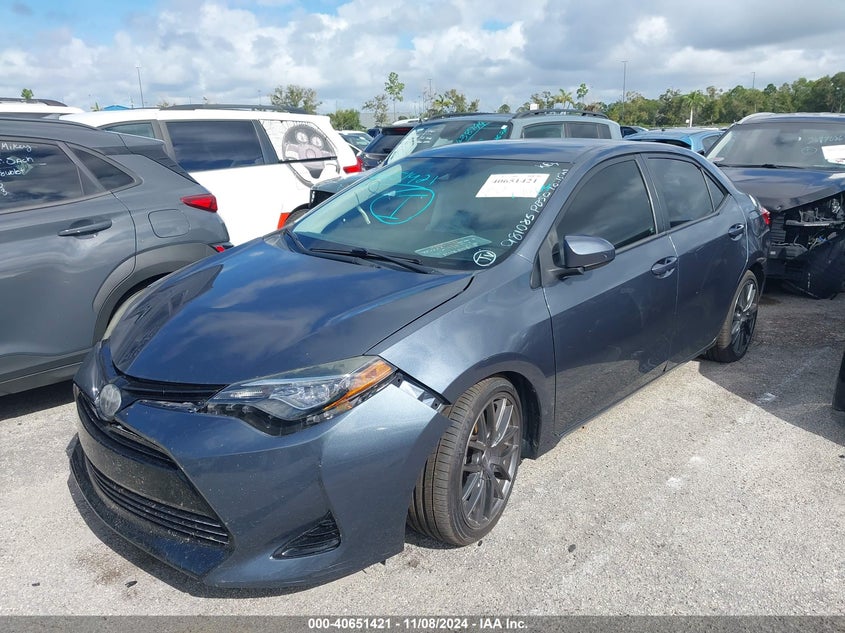 VIN 2T1BURHE4JC981085 2018 TOYOTA COROLLA LE