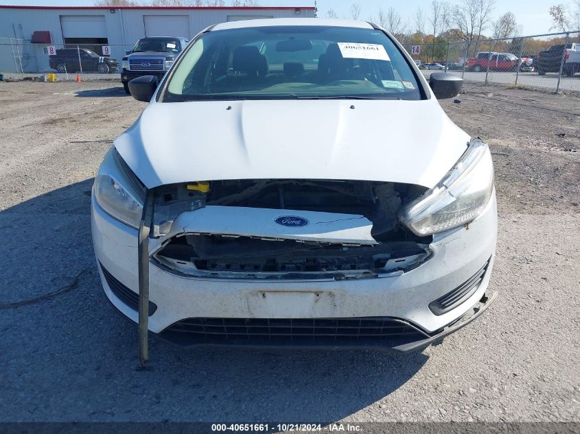 2016 Ford Focus S VIN: 1FADP3E22GL201874 Lot: 40651661