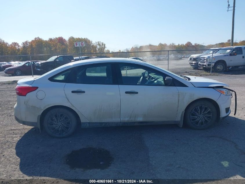 2016 Ford Focus S VIN: 1FADP3E22GL201874 Lot: 40651661