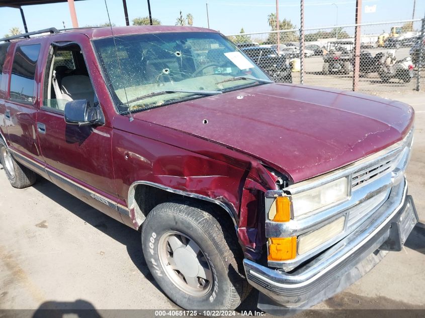 1998 Chevrolet Suburban 1500 VIN: 3GNEC16R4WG131307 Lot: 40651725