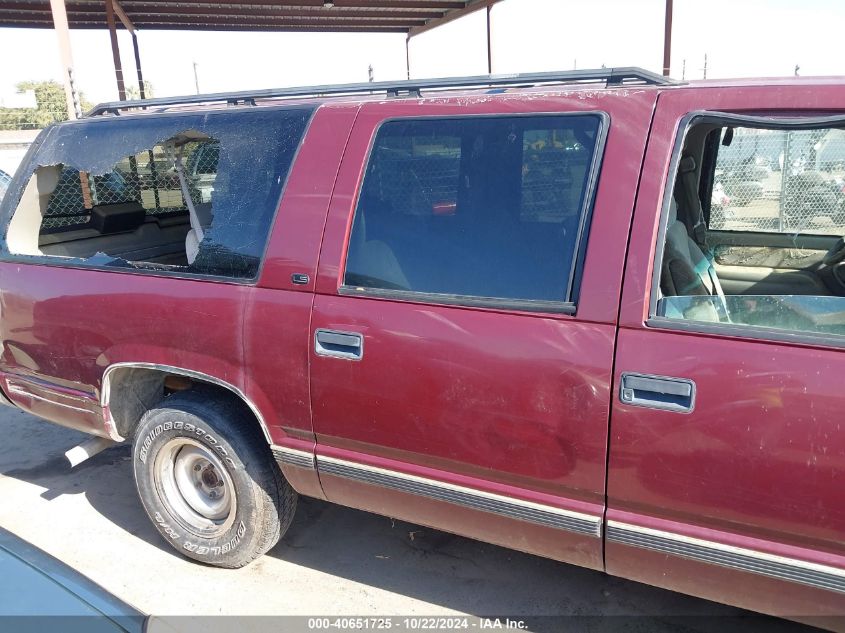 1998 Chevrolet Suburban 1500 VIN: 3GNEC16R4WG131307 Lot: 40651725