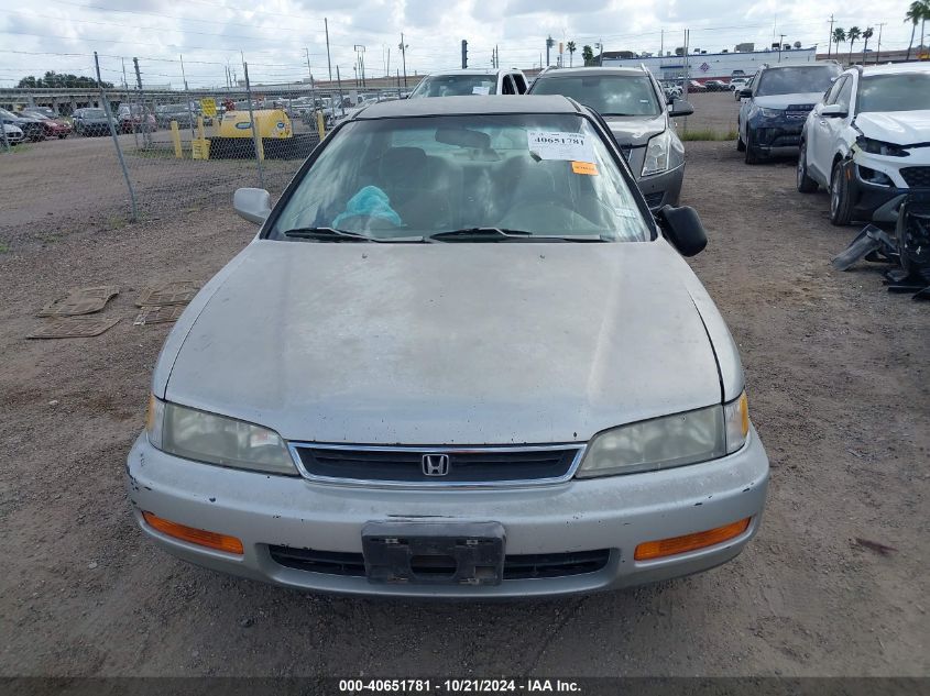 1996 Honda Accord Lx/Ex VIN: 1HGCD563XTA145336 Lot: 40651781