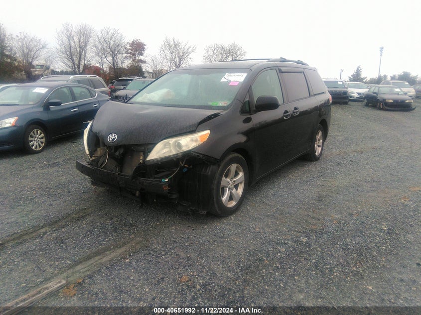 Vin: 5tdkk3dc7bs078235, lot: 41141243, toyota sienna le v6 20112
