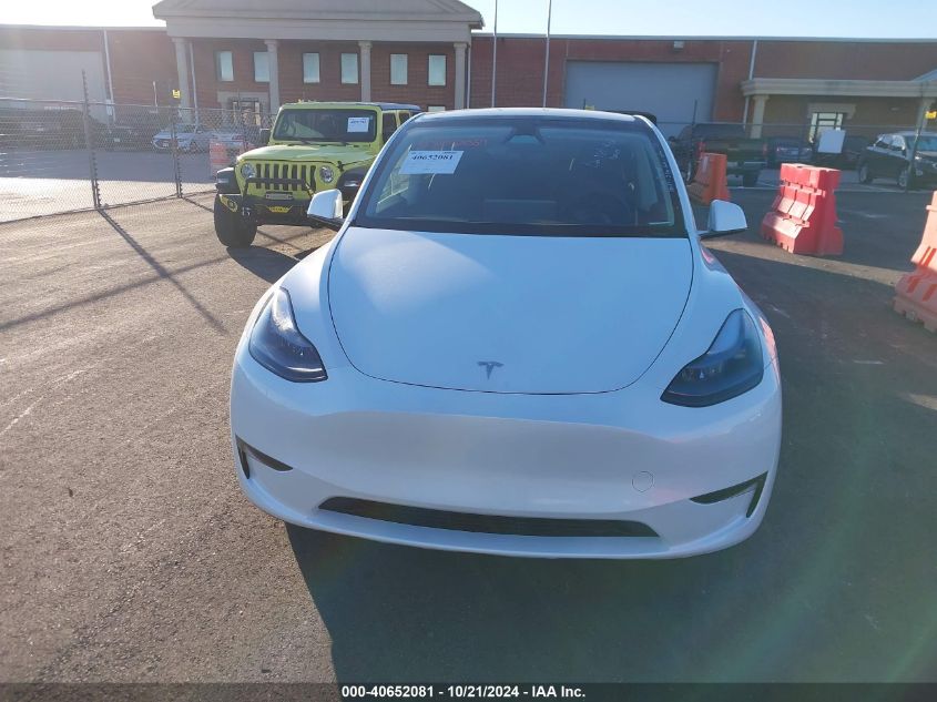 2024 Tesla Model Y VIN: 7SAYGDED7RF096633 Lot: 40652081