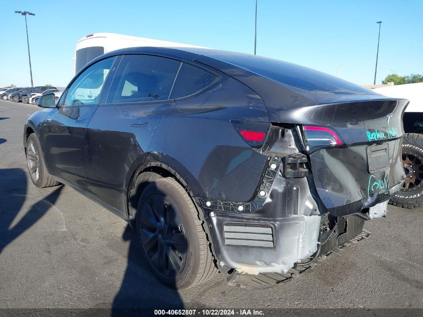 2024 Tesla Model Y Long Range Dual Motor All-Wheel Drive VIN: 7SAYGDEE1RF163929 Lot: 40652807